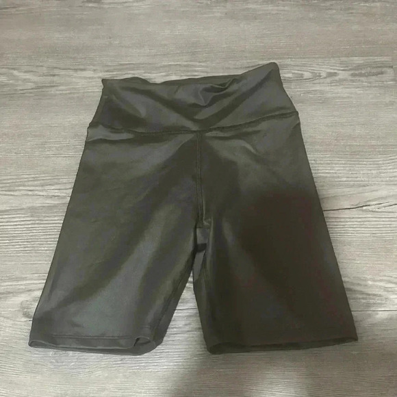 Abercrombie and Fitch High Rise Metallic Sheen Dark Olive Bike Shorts XS NWOT - Picture 2 of 3